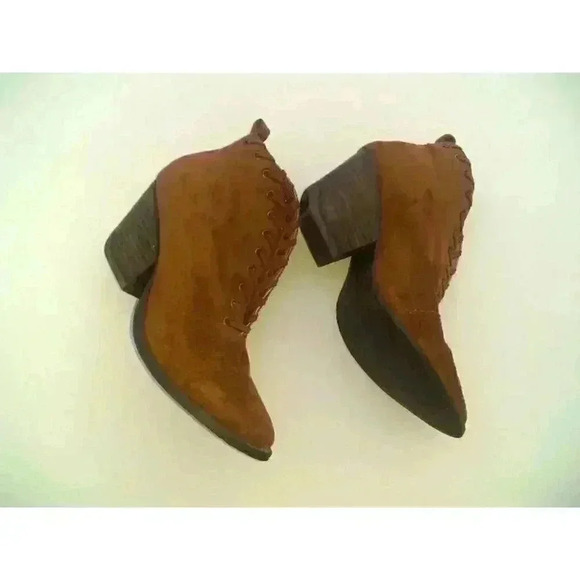 Coconuts By Matisse Womens Ankle Boots Brown Cuban Heel Pointed Toe Pull On 7.5M - Picture 4 of 9